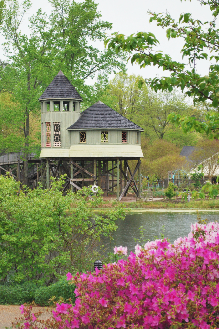 Visiting the Lewis Ginter Botanical Garden in Richmond, Virginia | Em Busy Living