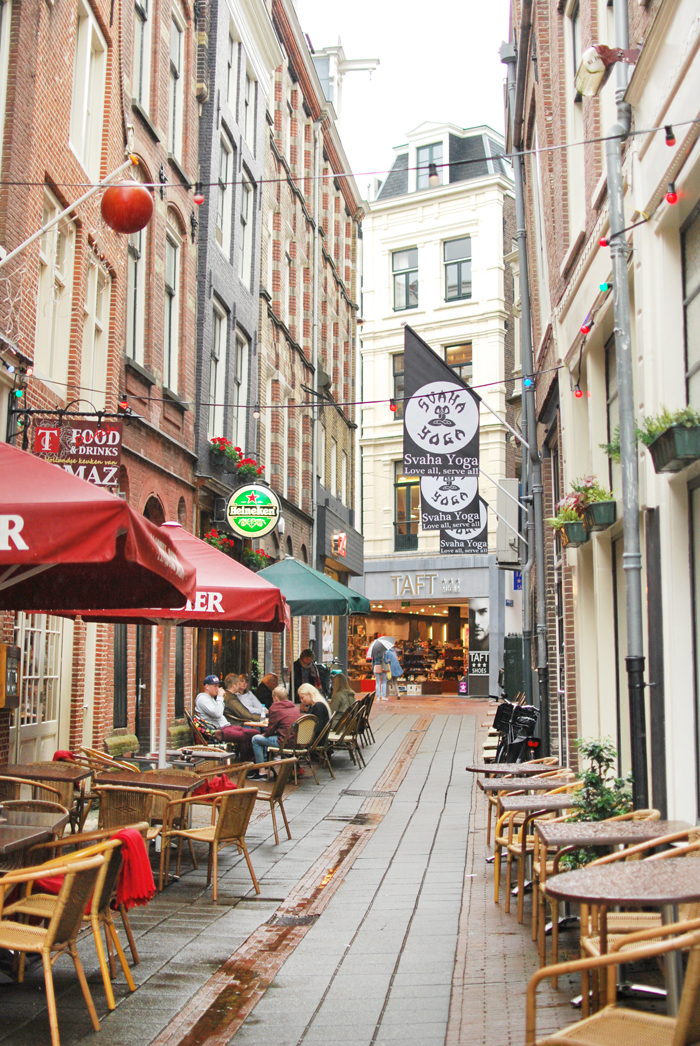 Begijnensteeg Alley, "48 Hours in Amsterdam" | Em Busy Living